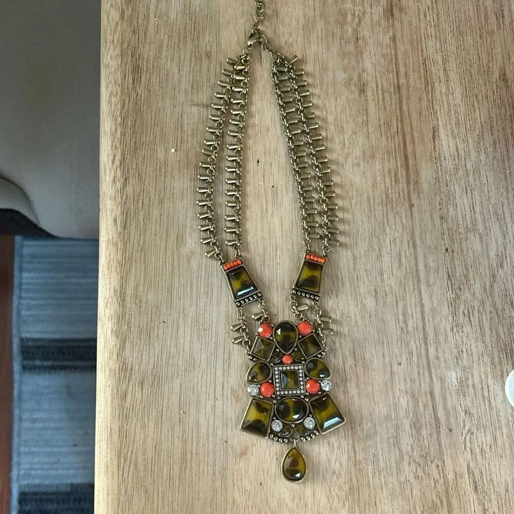 Silpada KR Vintage tortoise shell gold brass color bib statement necklace
